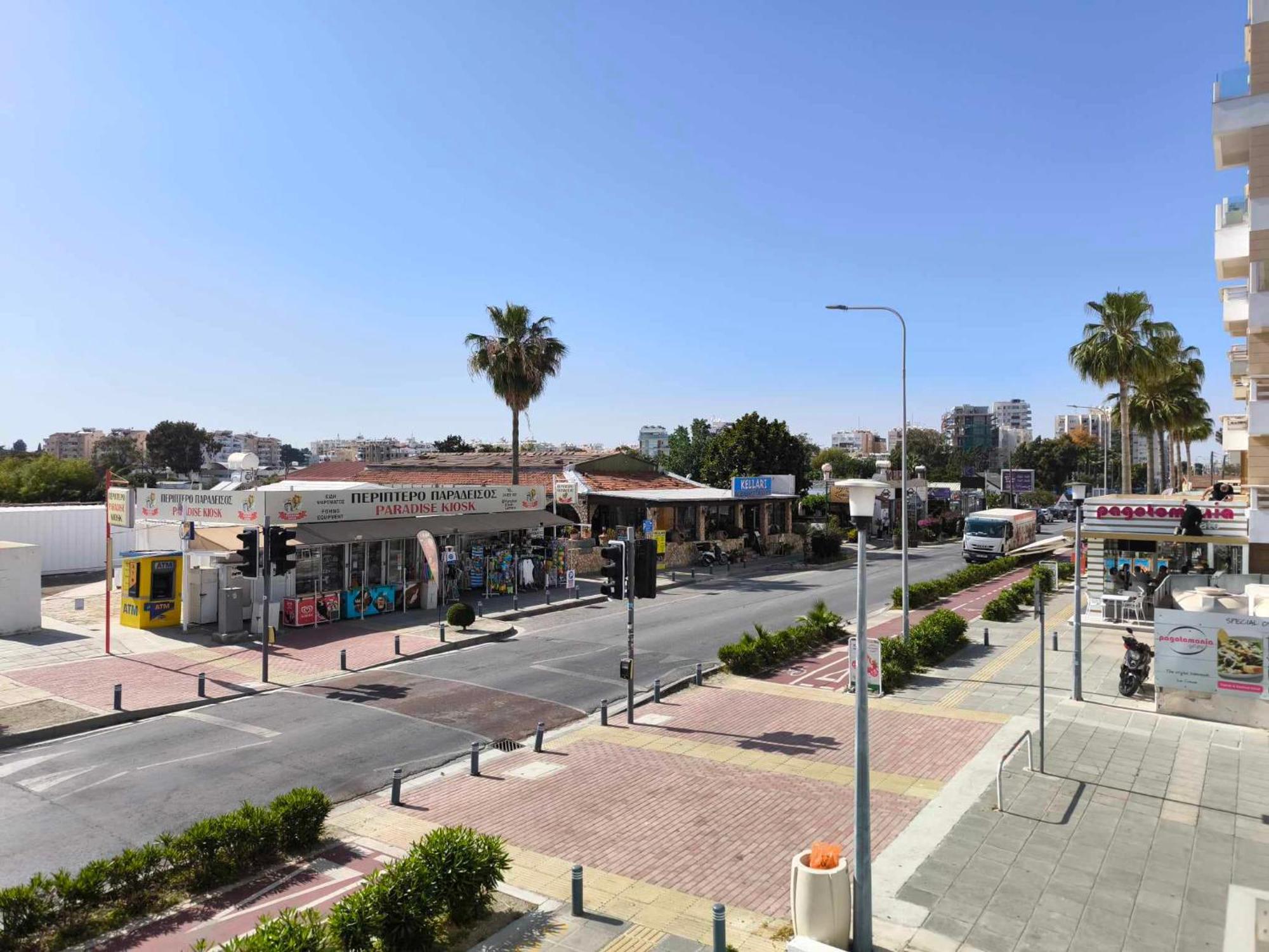 13 Sandy Beach Mackenzie Larnaca Ngoại thất bức ảnh